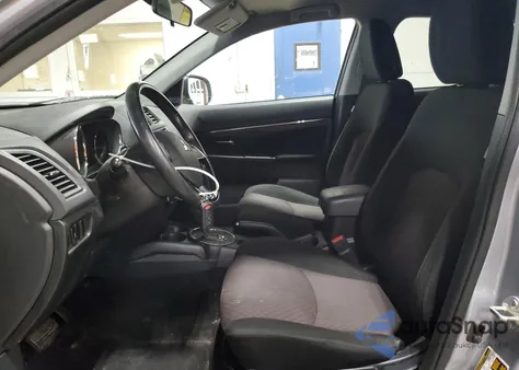 2017 Mitsubishi Outlander Sport Es z USA, uszkodzony, nr VIN JA4AR3AW0HZ064569